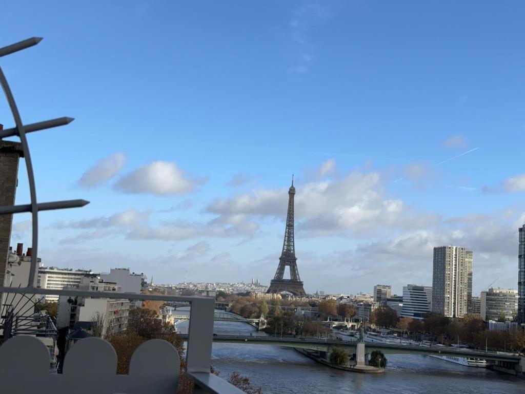 Appartement Vue Tour Eiffel Paris 16 Eme Buitenkant foto